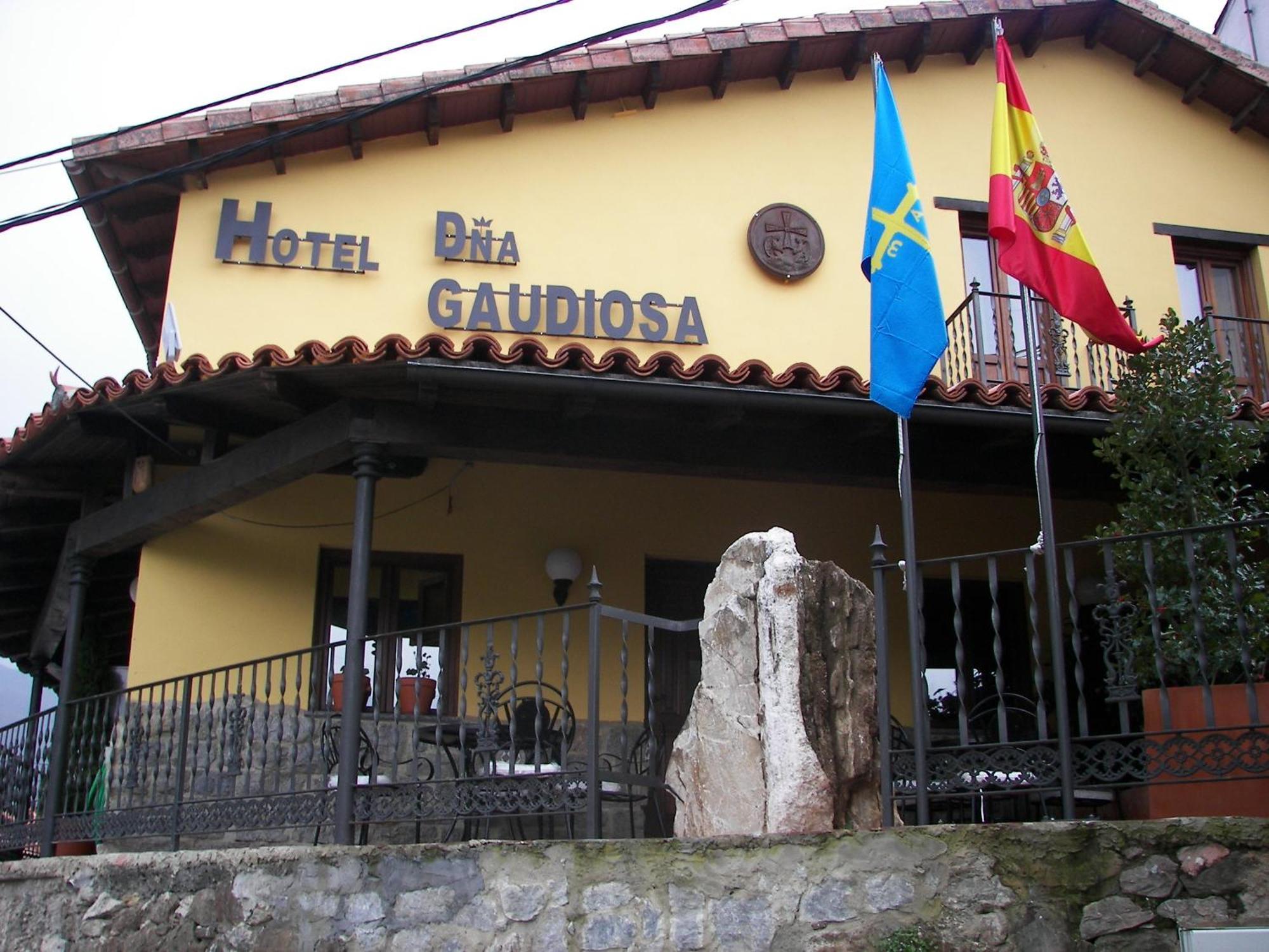 Hotel Dona Gaudiosa بولا دي لينا المظهر الخارجي الصورة
